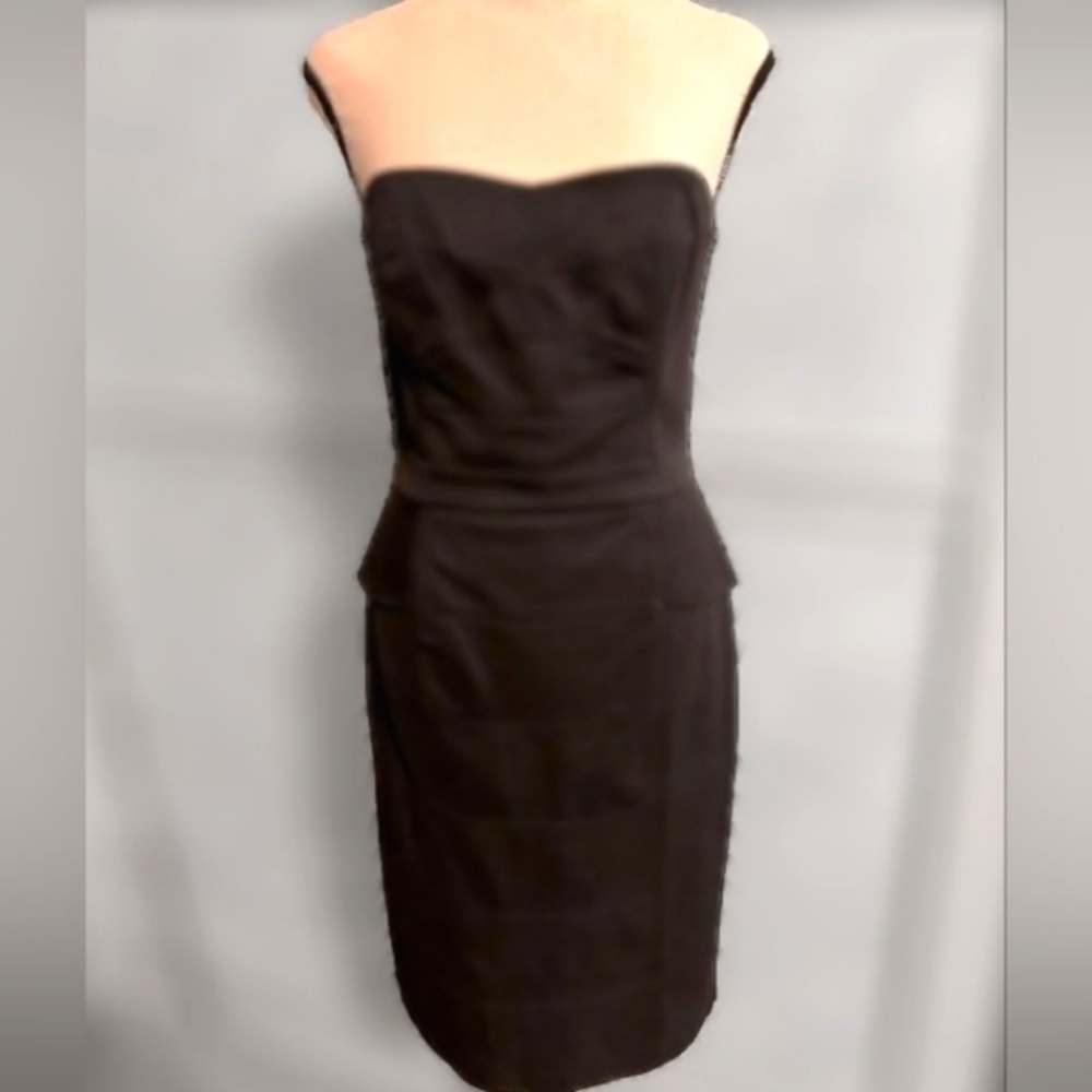 ☀️🌊White House Black Market strapless black peplum dress 2